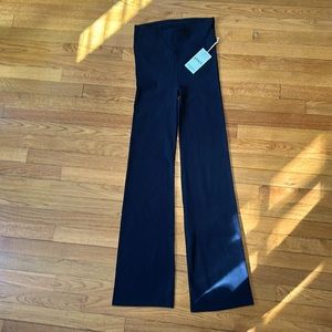 pact, sz M (runs small) - black